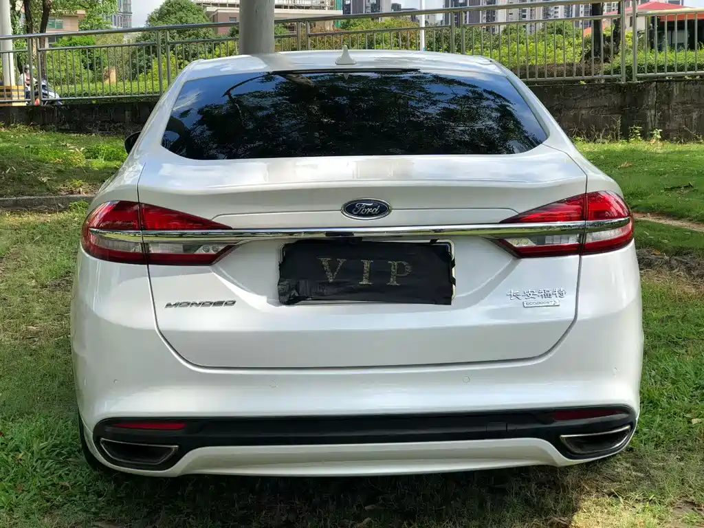 Ford Mondeo 2017 EcoBoost 180 Fashion