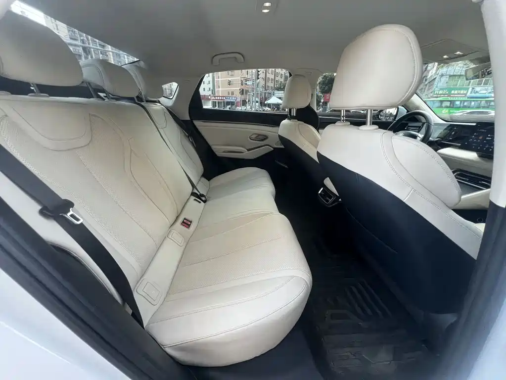 BYD Qin L — миниатюра 6