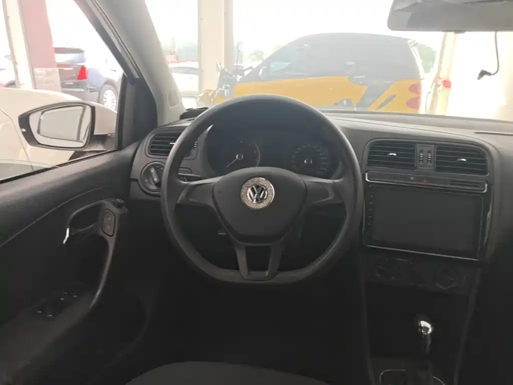 Volkswagen Polo — миниатюра 9