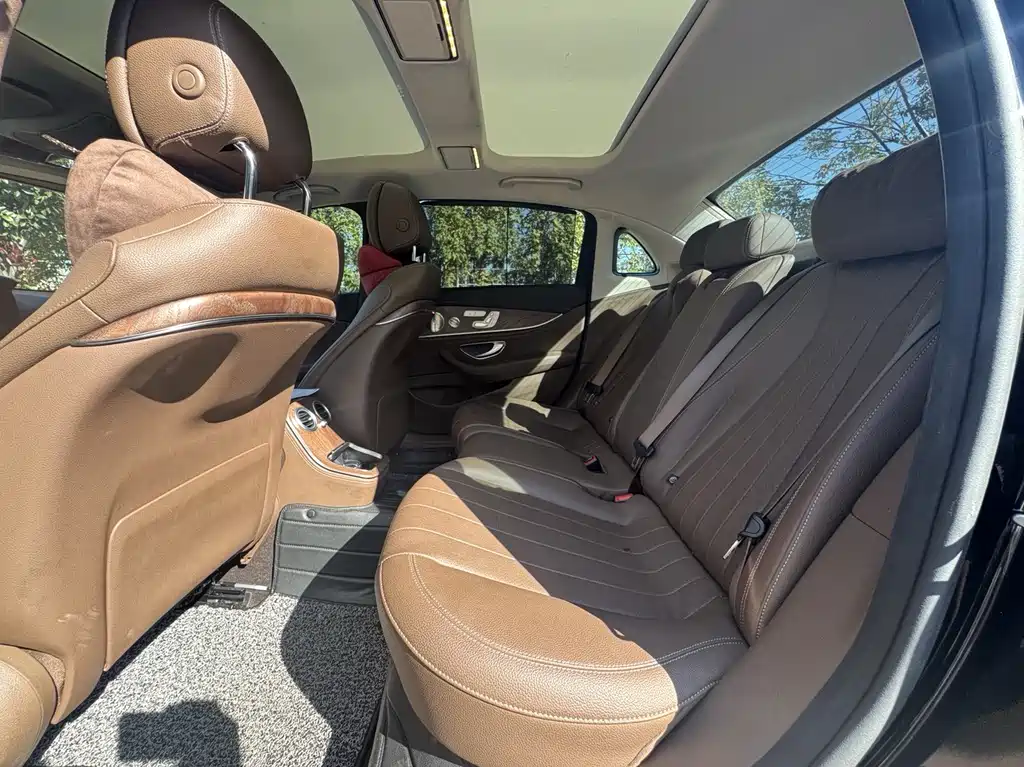 MERCEDES-BENZ E CLASS