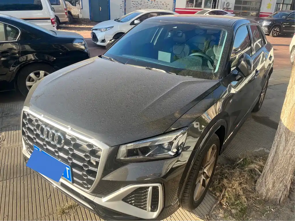 Audi Q2L — миниатюра 2