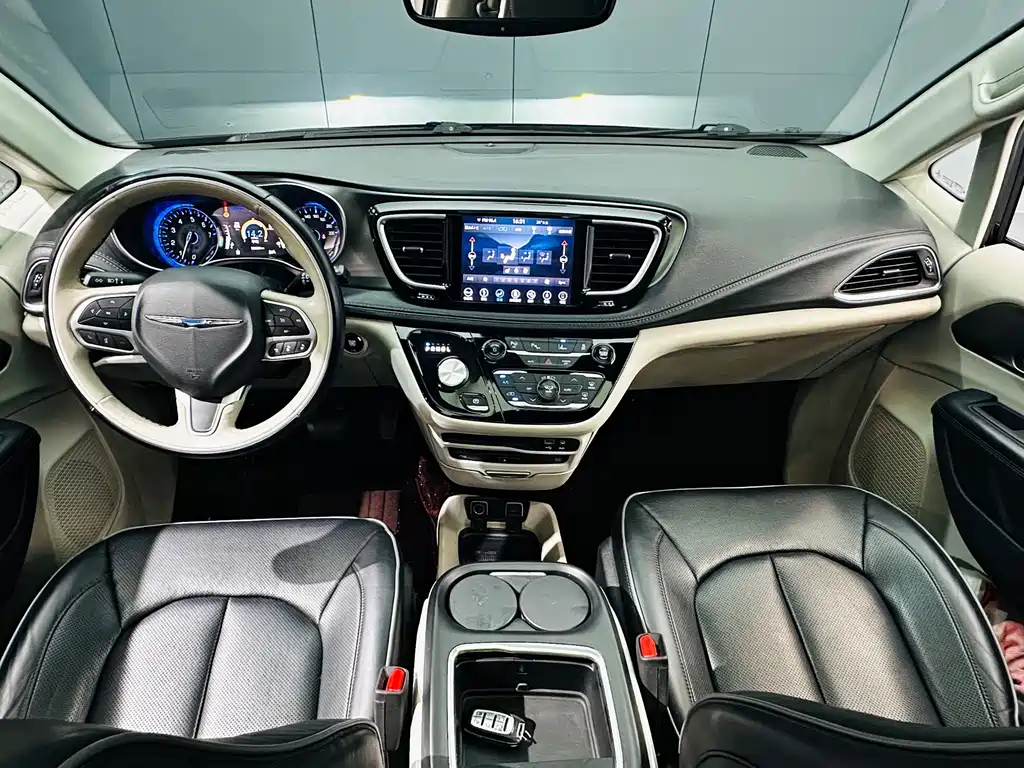Chrysler Grand Voyager (Import) — миниатюра 20