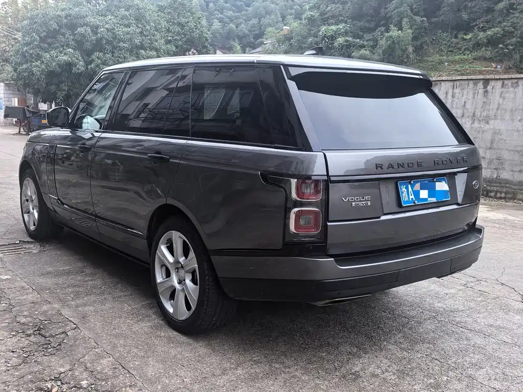 Land Rover Range Rover — миниатюра 9
