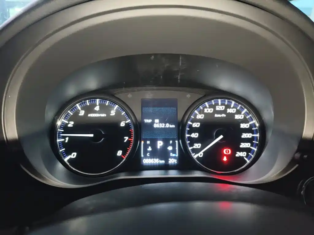 Mitsubishi Outlander — миниатюра 12