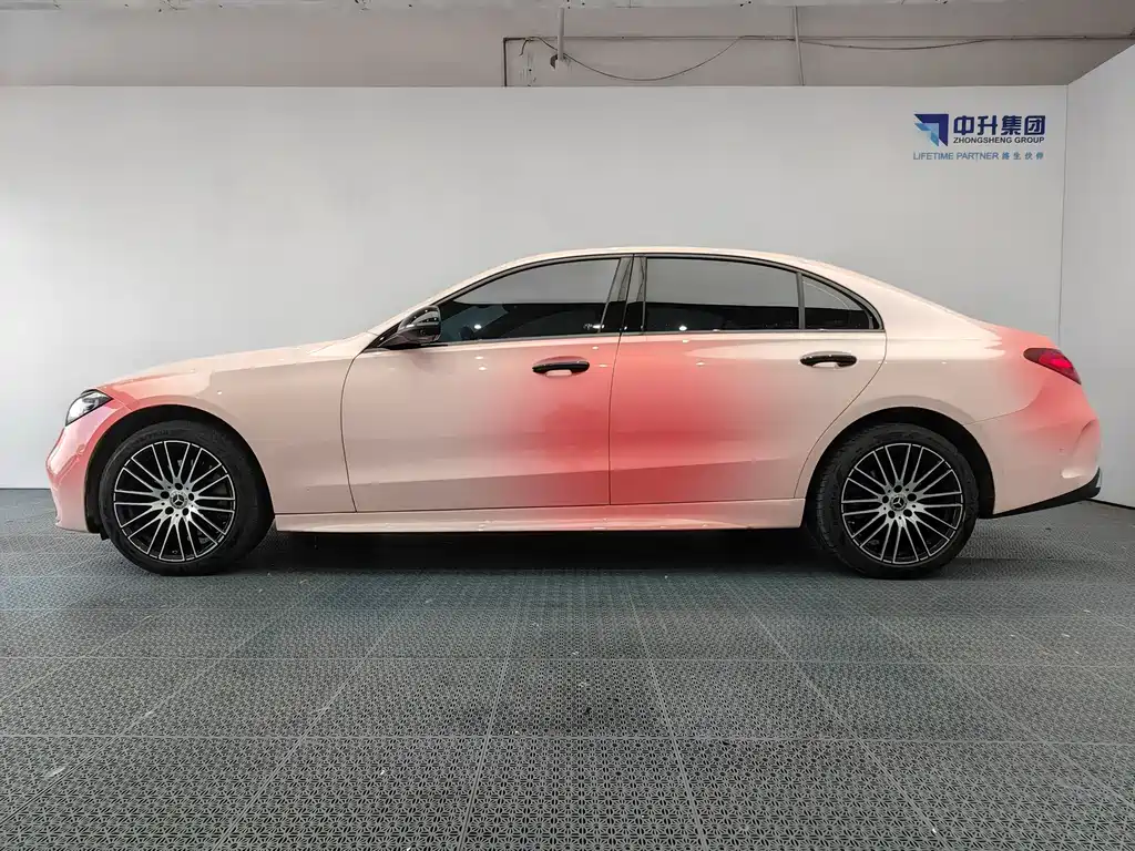 Mercedes-Benz C-Class — миниатюра 7