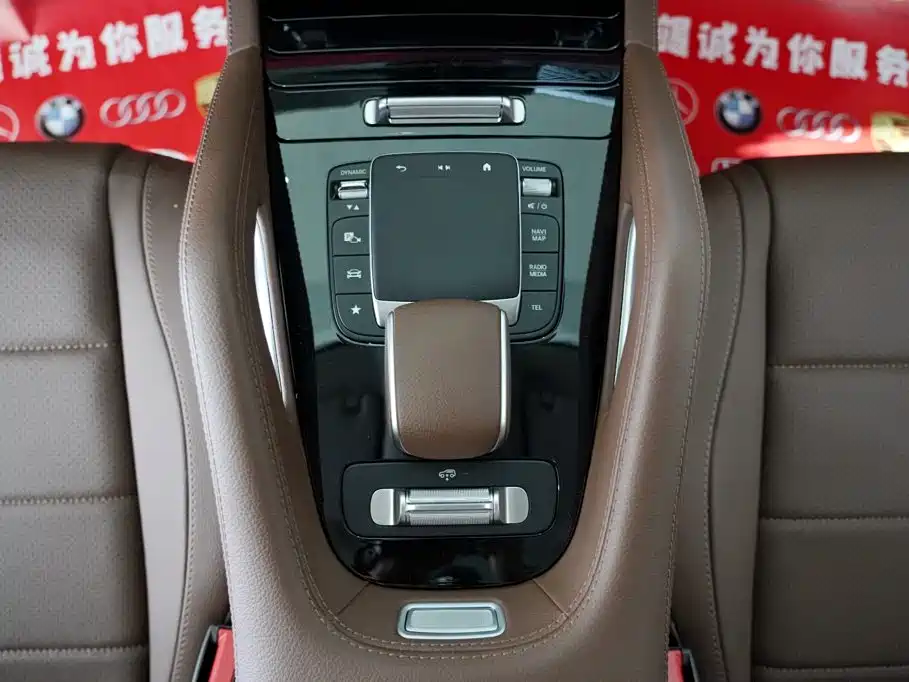 Mercedes-Benz GLE (Import) — миниатюра 12