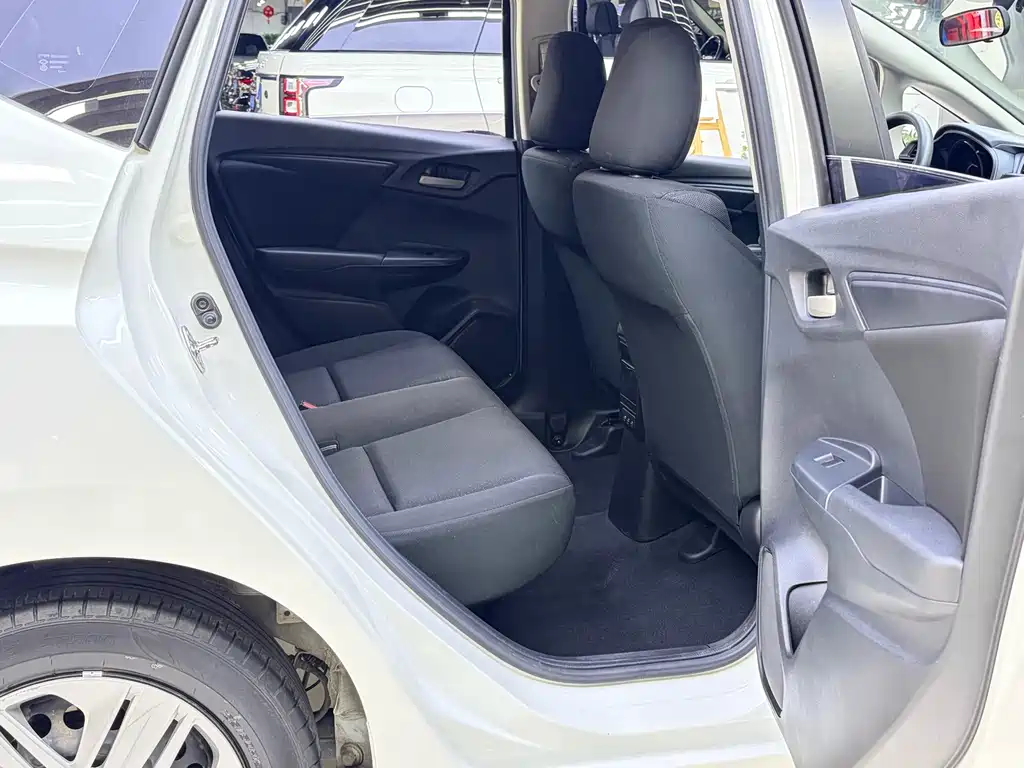 Honda Fit — миниатюра 12