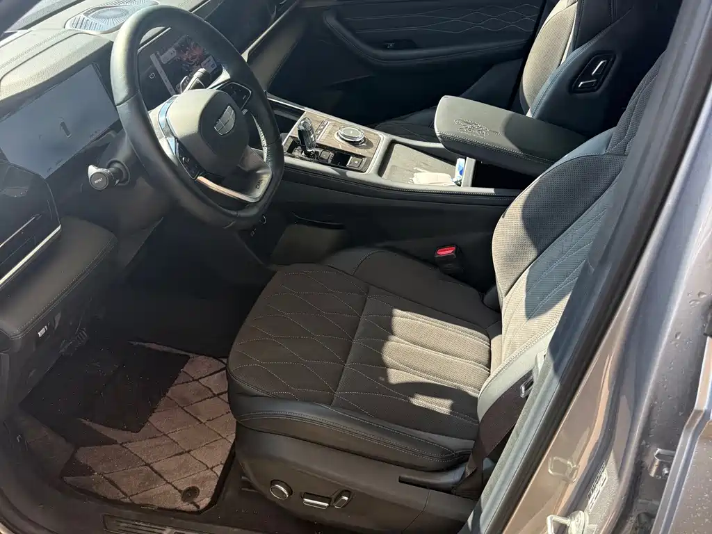 Geely Xingyue L — миниатюра 3