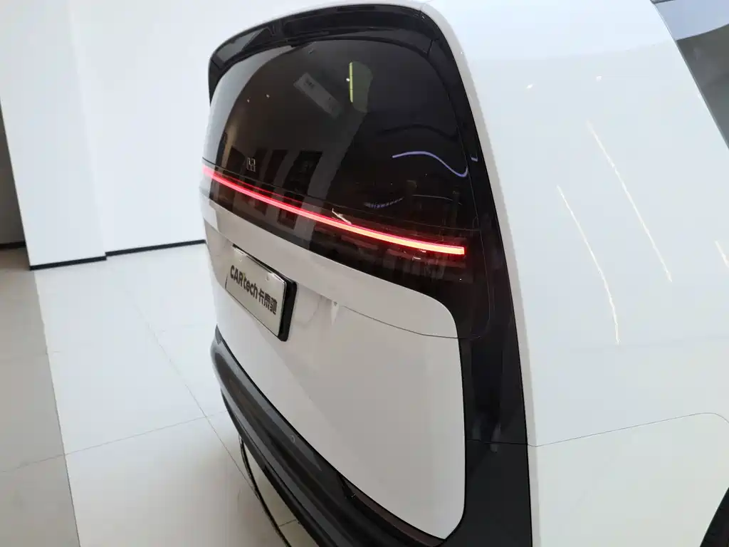 Li Auto Li MEGA — миниатюра 8