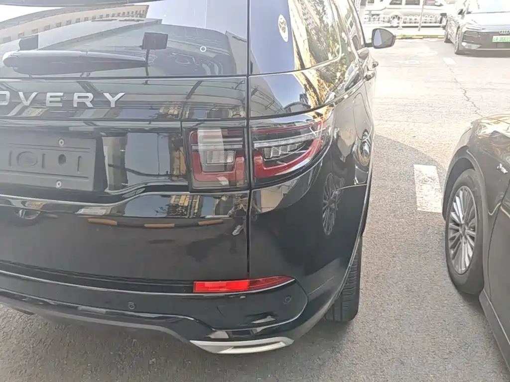 Land Rover Discovery Sport — миниатюра 8