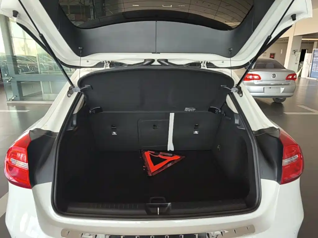 Mercedes-Benz GLA — миниатюра 19