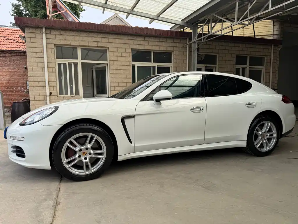 Porsche Panamera — миниатюра 4