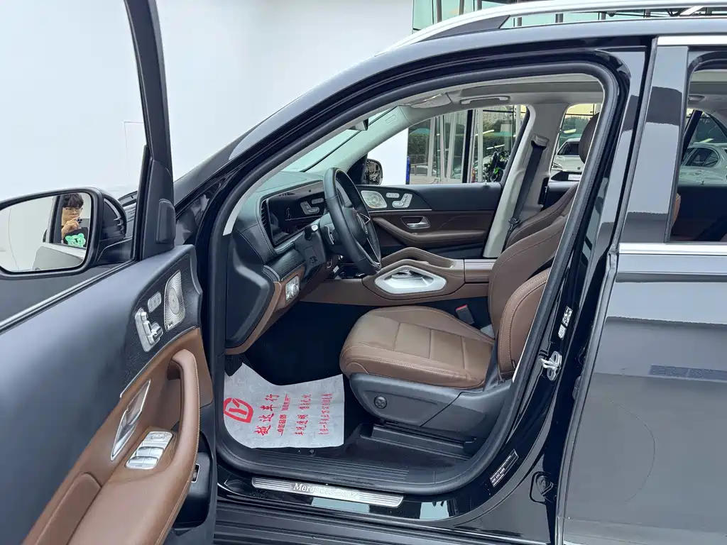 Mercedes-Benz GLE (Import) — миниатюра 7