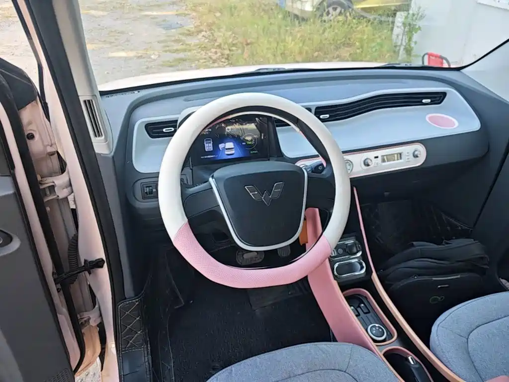 Wuling MINIEV — миниатюра 11