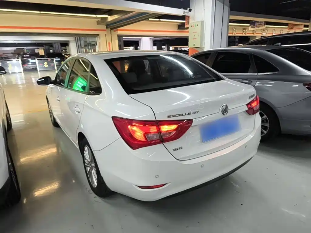 Buick Excelle — миниатюра 5