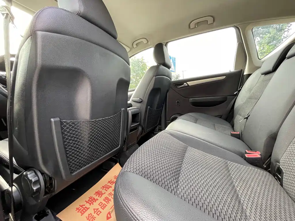 Mercedes-Benz A-Class (Import) — миниатюра 9