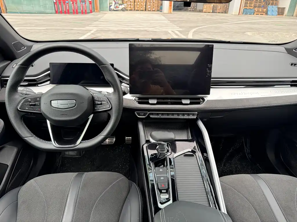 GEELY AUTOMOBILE XINGRUI