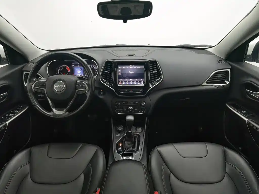 Jeep Cherokee — миниатюра 5