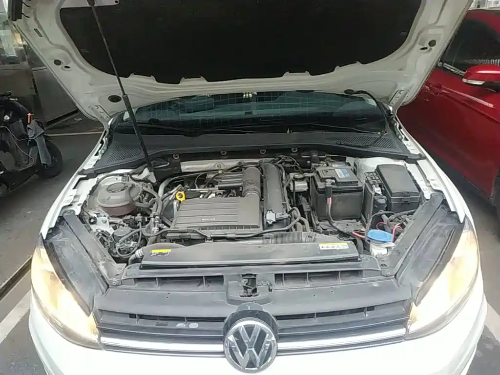 Volkswagen Golf — миниатюра 20