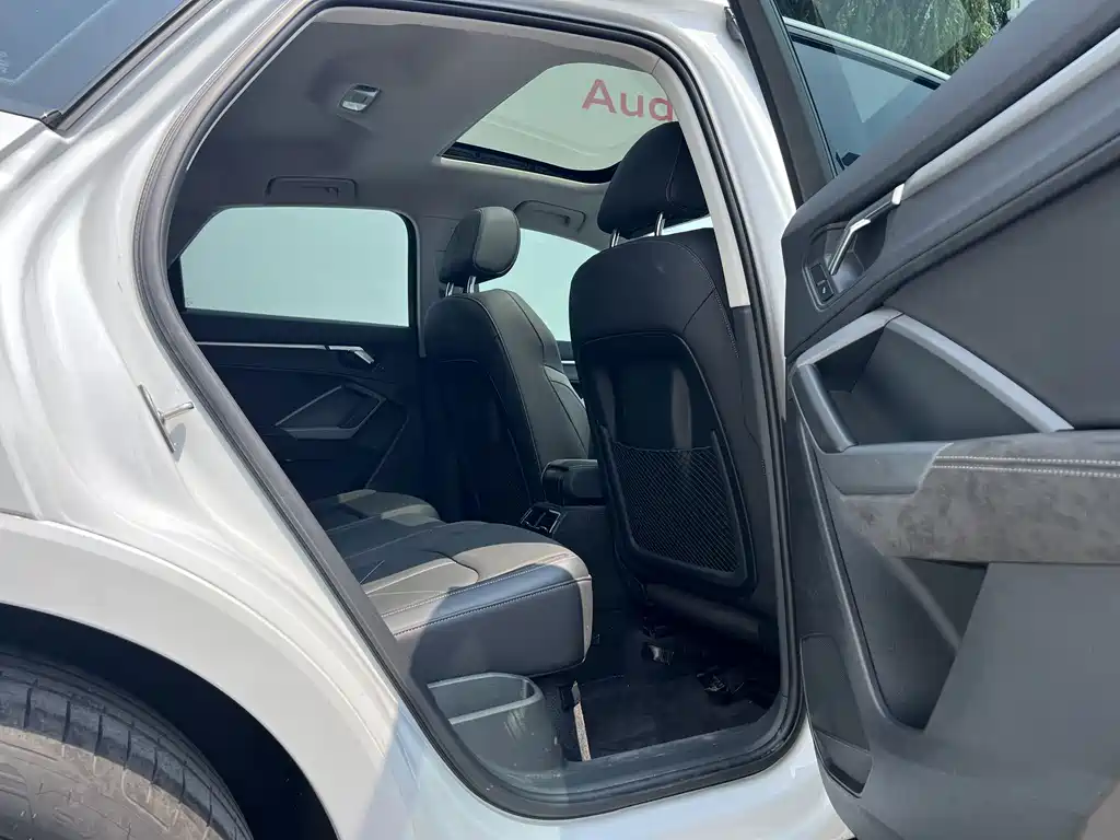 Audi Q3 Sportback — миниатюра 10