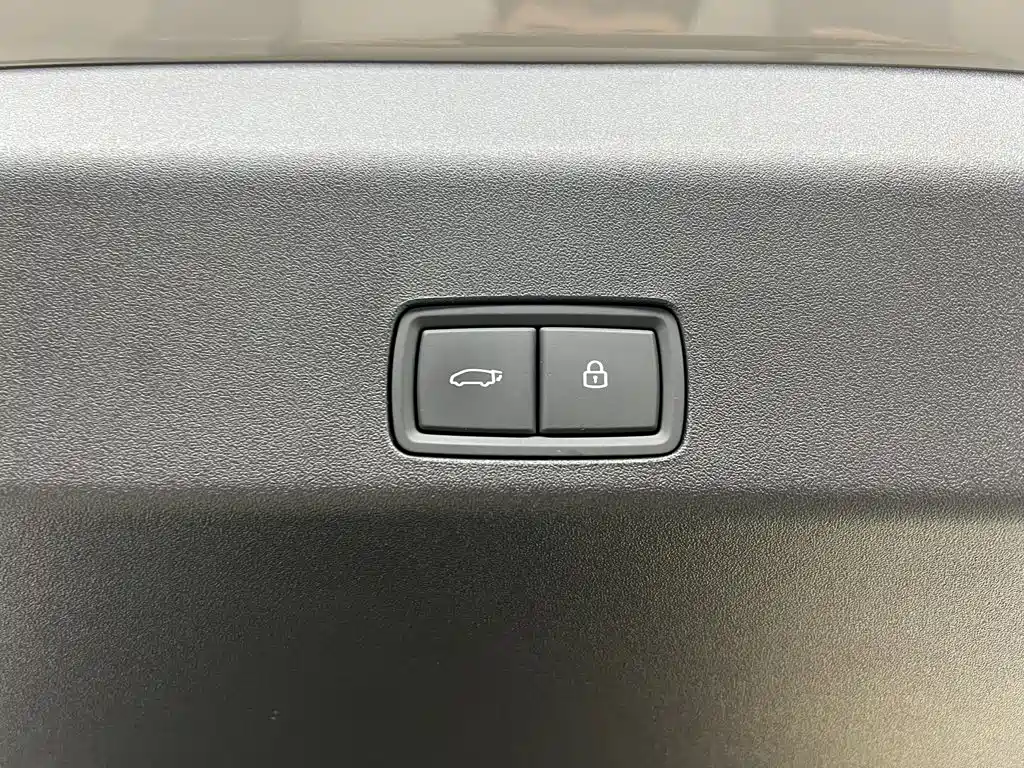 Li Auto Li MEGA — миниатюра 43