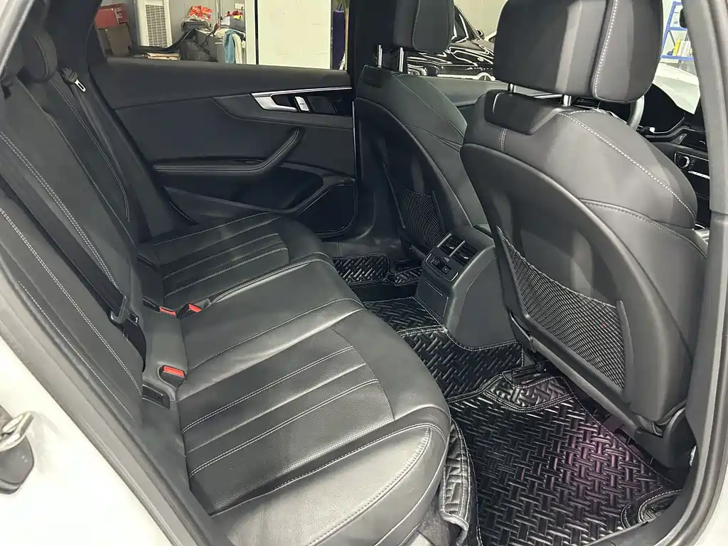Audi A4L — миниатюра 14