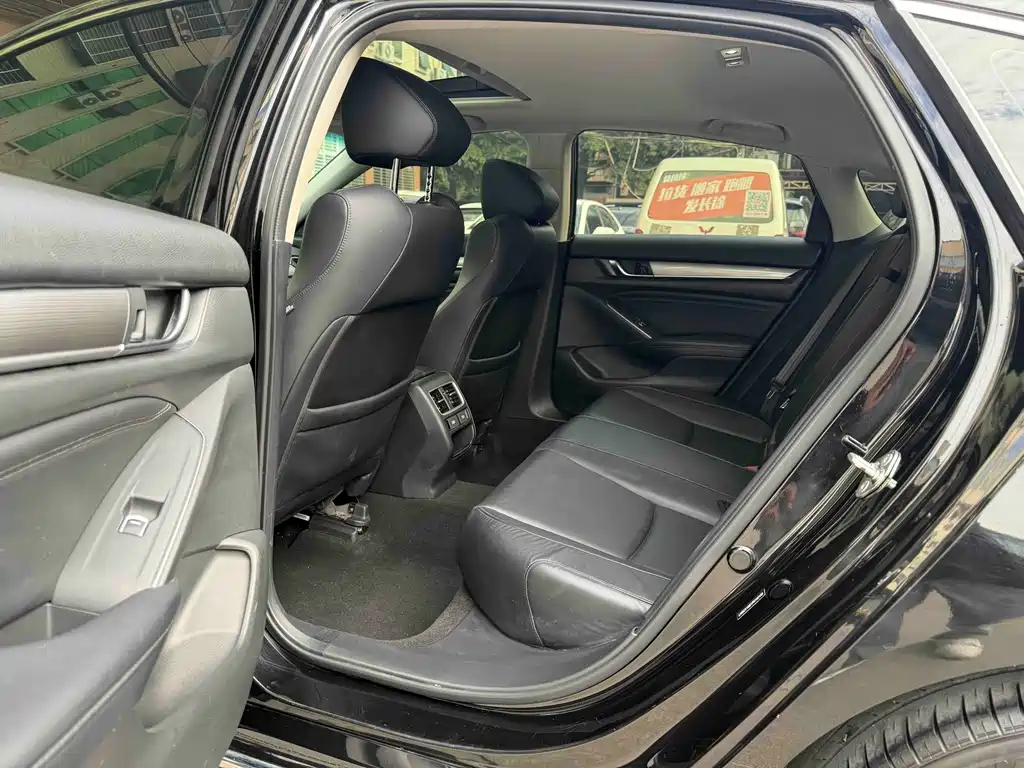 Honda Accord 2022 260TURBO Luxury
