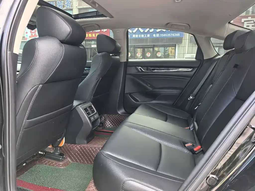 Honda Accord — миниатюра 5