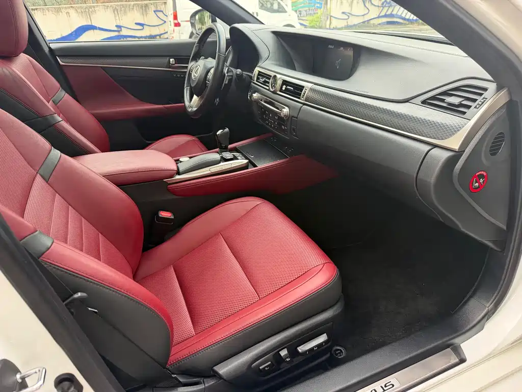 Lexus GS — миниатюра 10