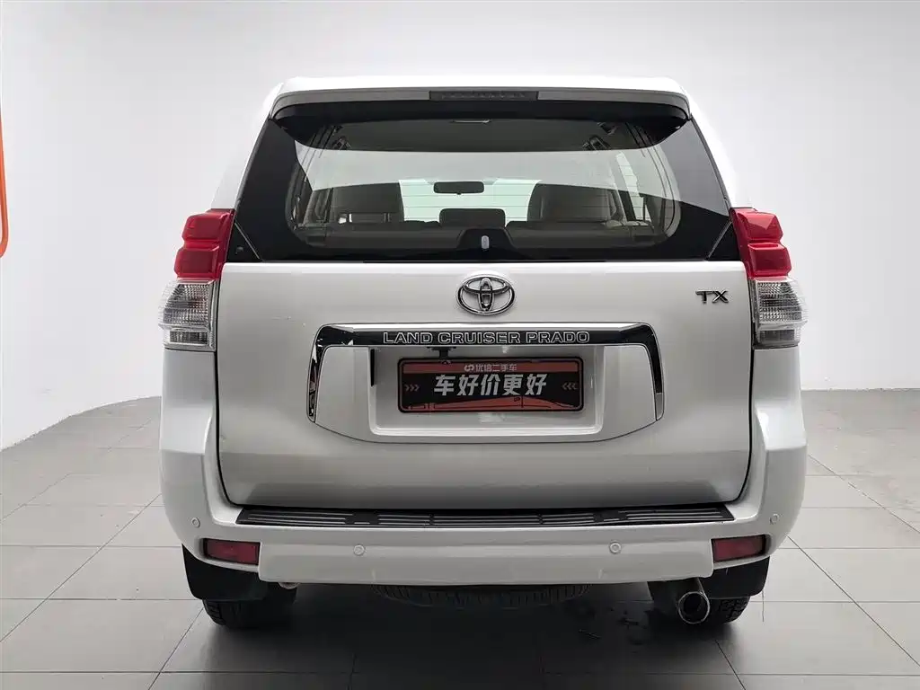 Toyota Land Cruiser Prado 2010 2.7L AT Standard