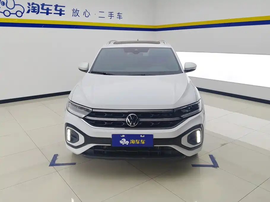 Volkswagen T-Roc — миниатюра 2