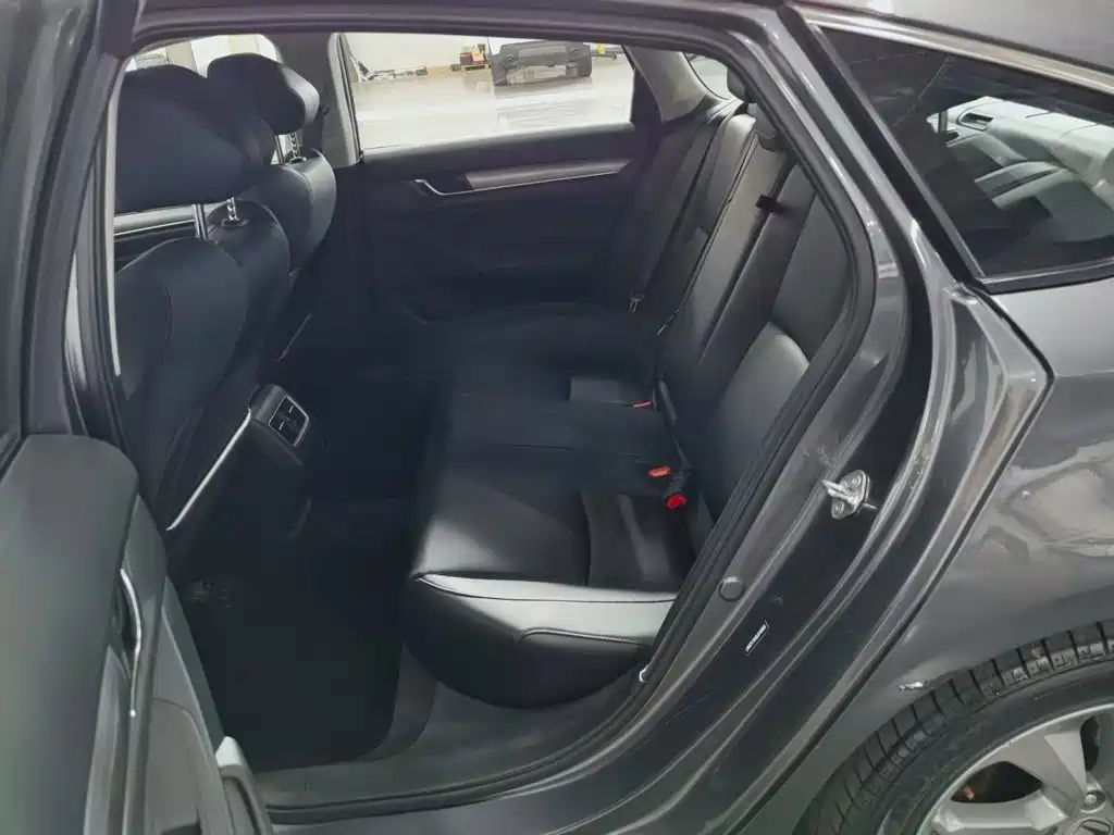 Honda Accord — миниатюра 15