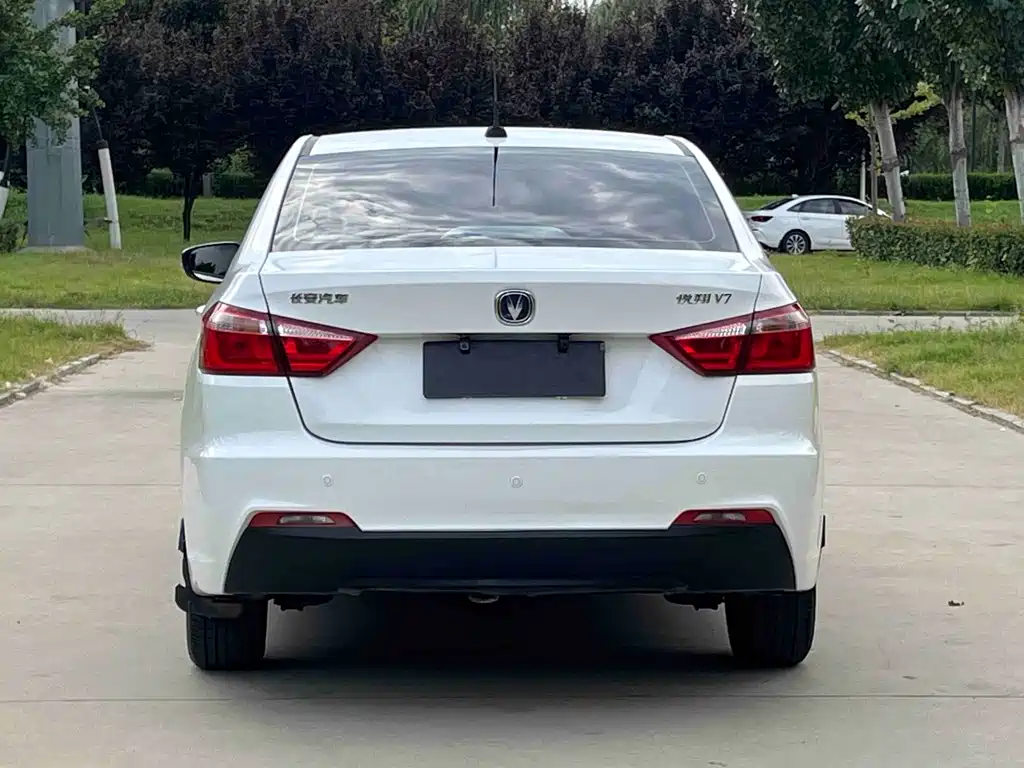 Changan V7 — миниатюра 14