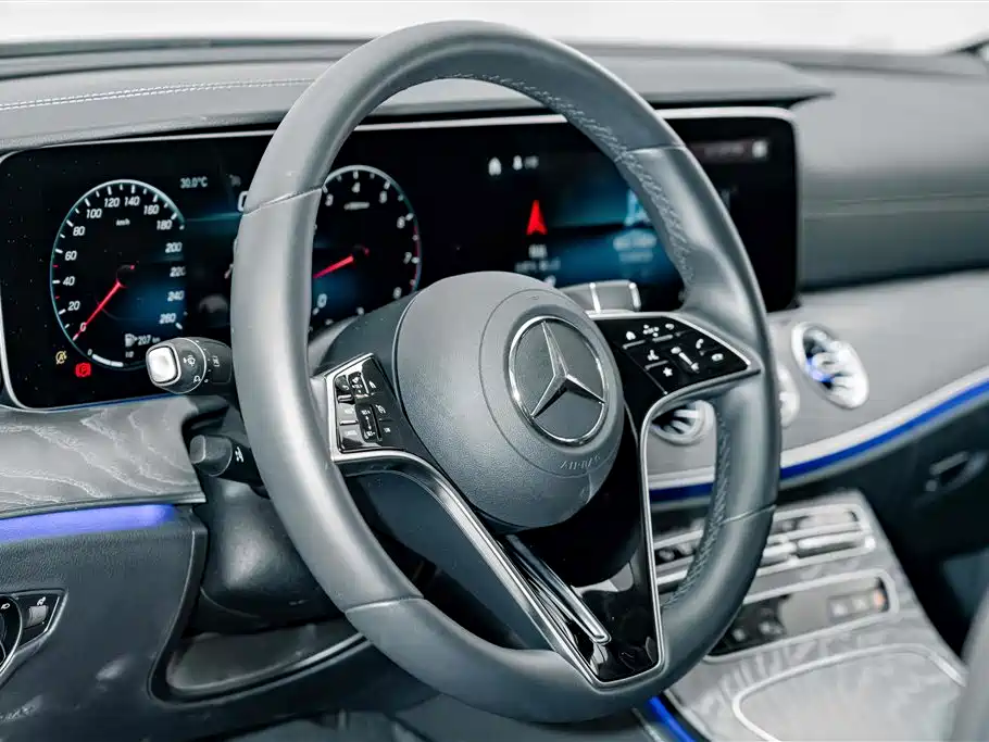Mercedes-Benz CLS — миниатюра 9
