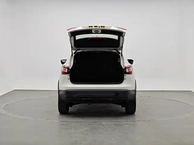 Nissan Qashqai — миниатюра 14