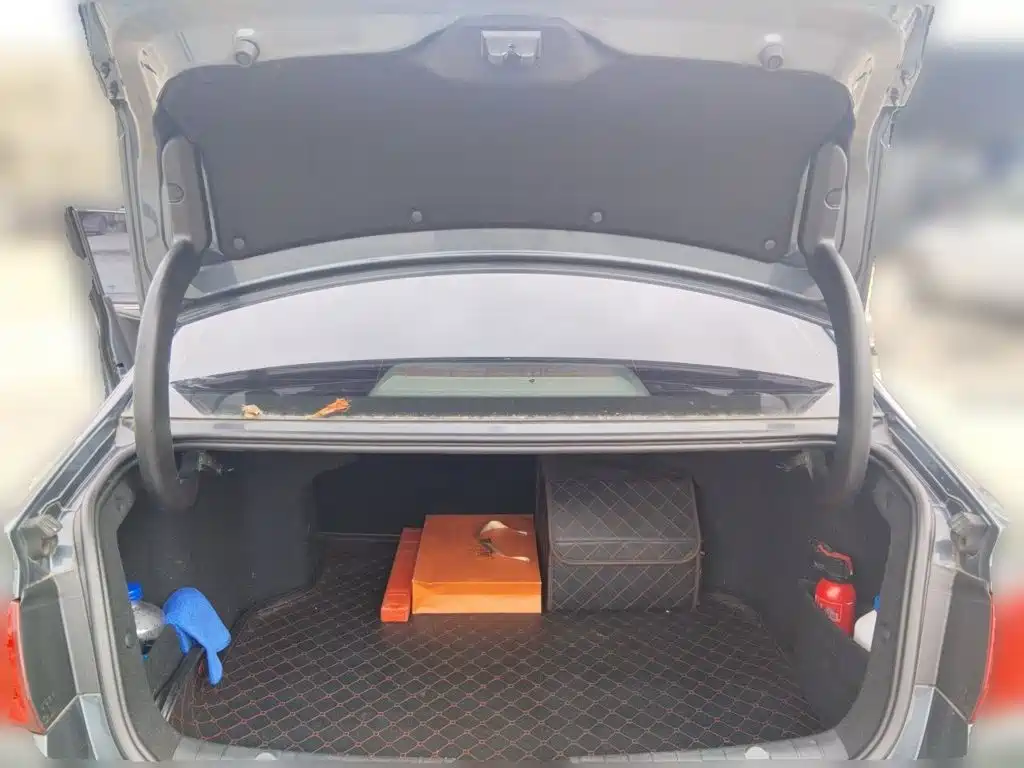 Geely Emgrand GL — миниатюра 10