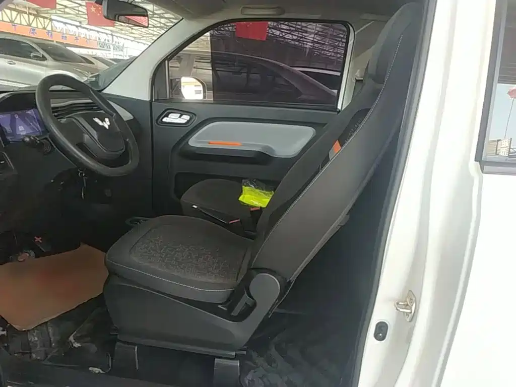 Wuling MINIEV — миниатюра 15