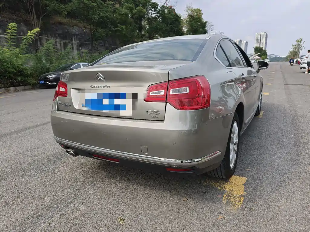 Citroen C5 — миниатюра 10