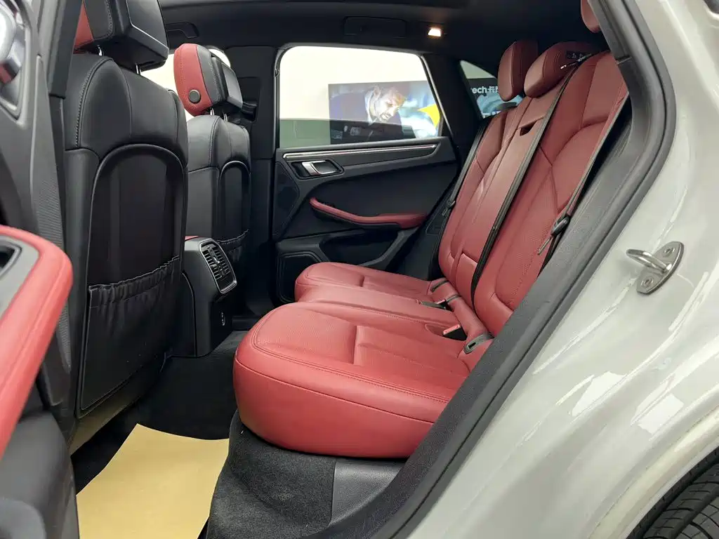 Porsche Macan — миниатюра 21