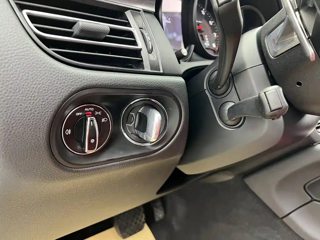 Porsche Macan — миниатюра 37