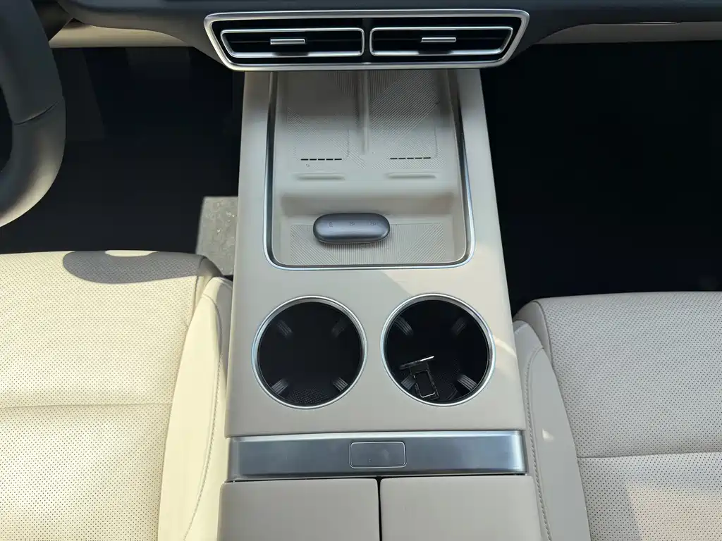 Li Auto Li L6 — миниатюра 13