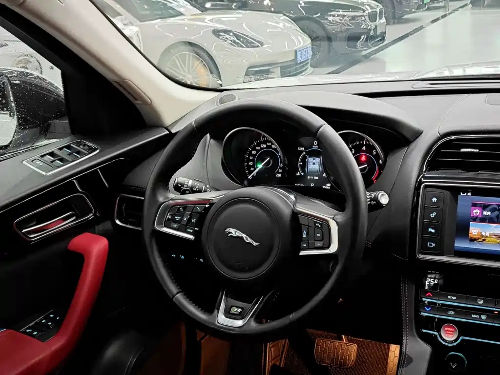 Jaguar F-Pace 2016 3.0 SC R-Sport Sport