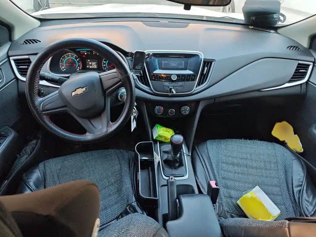 Chevrolet Cavalier — миниатюра 10