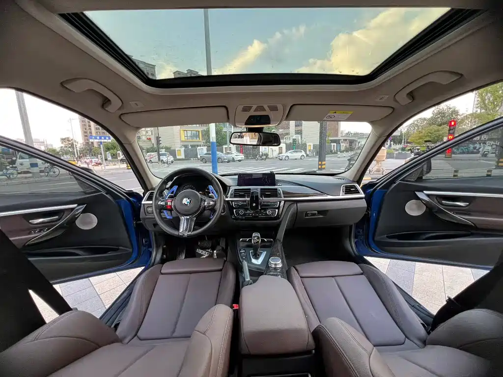 BMW 3 Series — миниатюра 5