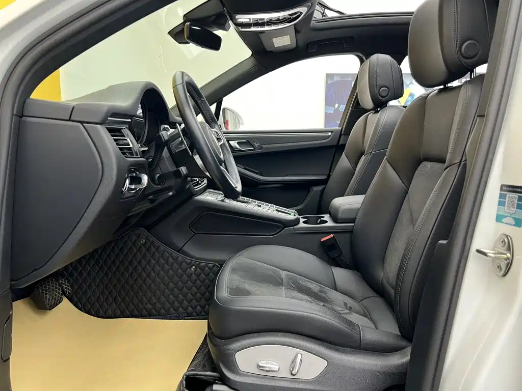 Porsche Macan — миниатюра 18