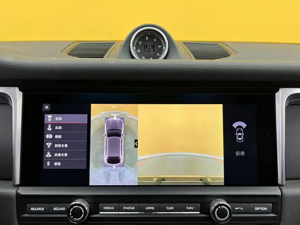 Porsche Macan — миниатюра 25
