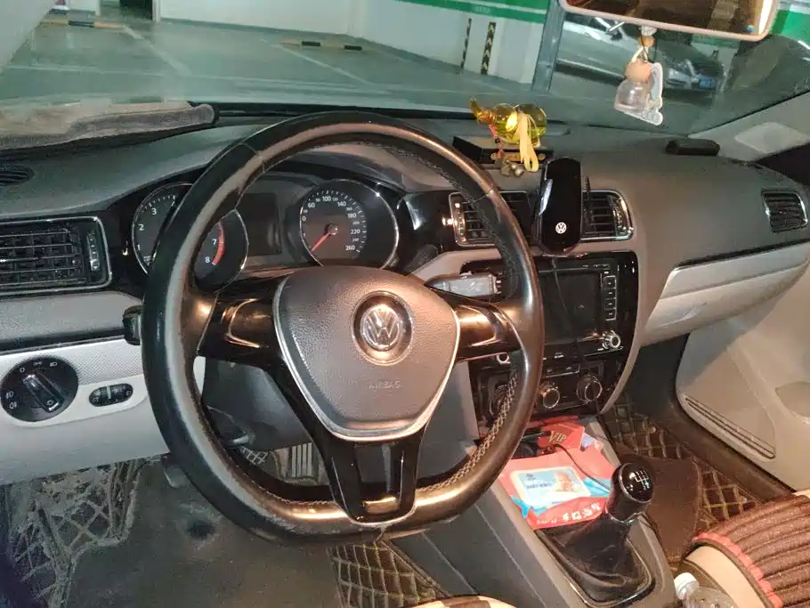 Volkswagen Sagitar — миниатюра 12
