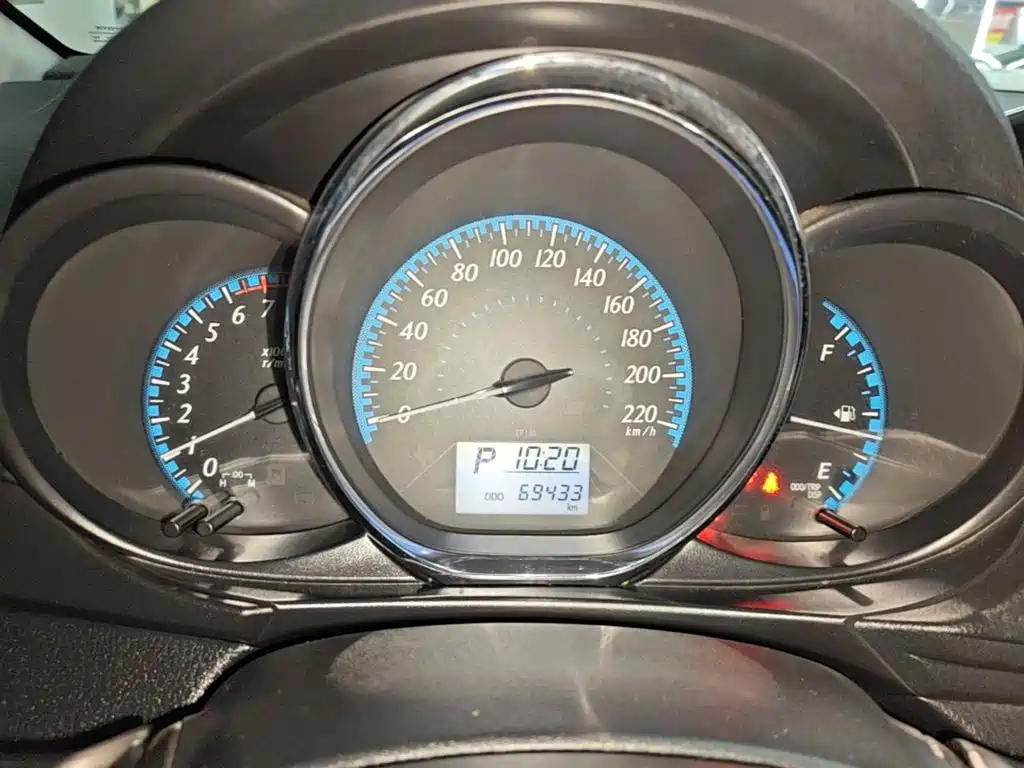 Toyota Yaris L — миниатюра 12