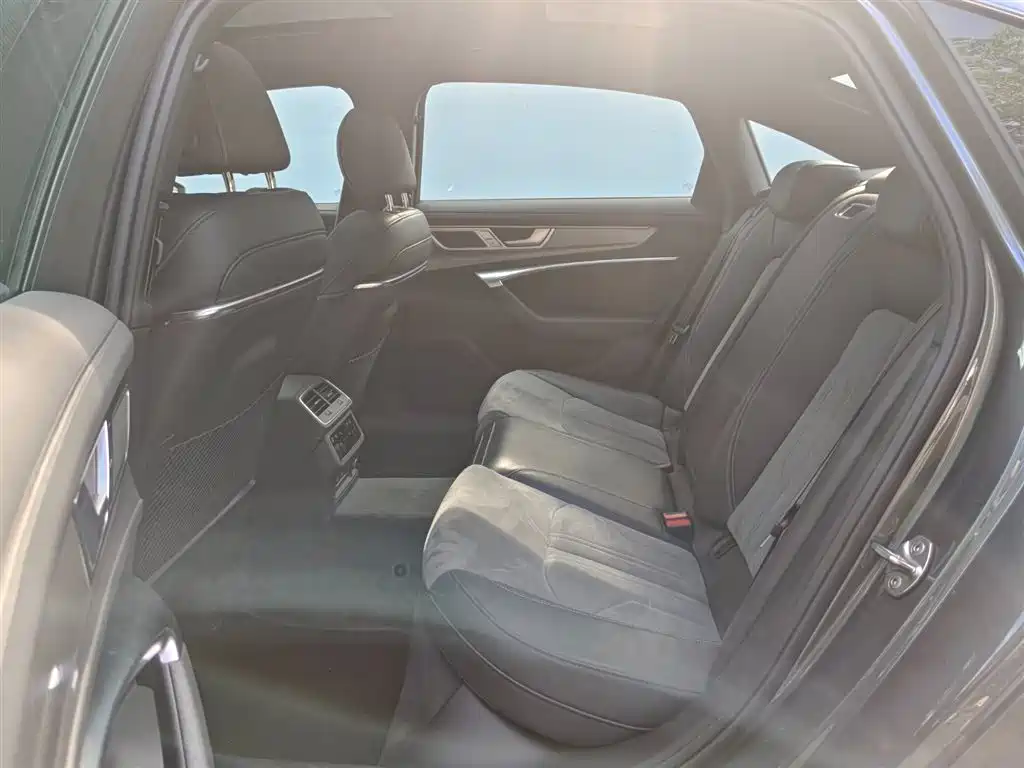 Audi A6L — миниатюра 17
