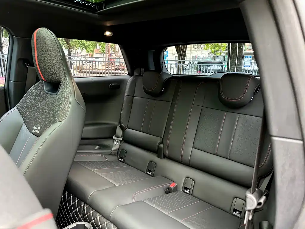 MINI MINI JCW EV — миниатюра 14